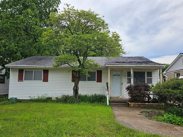 225 SE Elmhurst Ave, Bartlesville, OK 74006