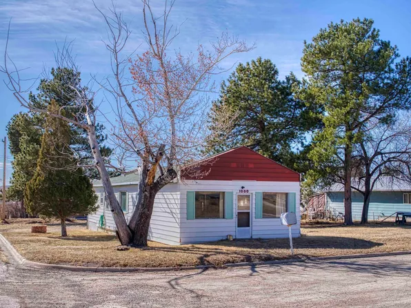 1000 Wood St, Newcastle, WY 82701