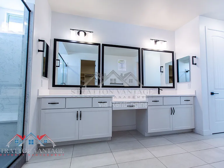 15075 W McKinley St — Photo 51