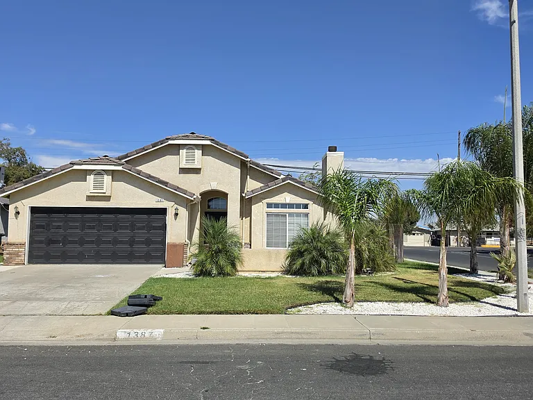 1387 Nicole Ave — Photo 1