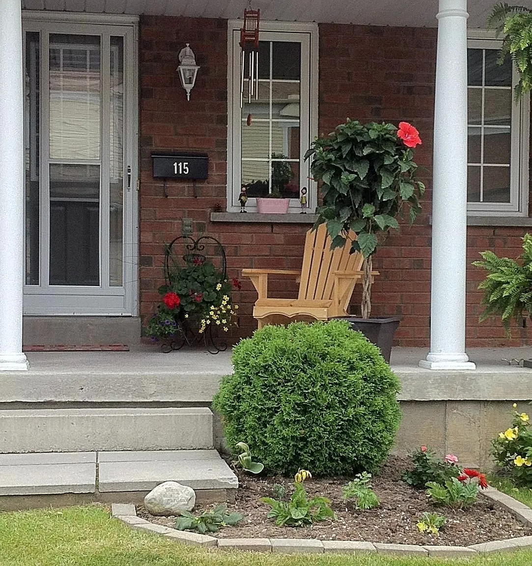 3 bed, $2,700 — Photo 1