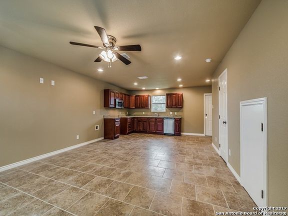 4th image of 9547 Strech Ave