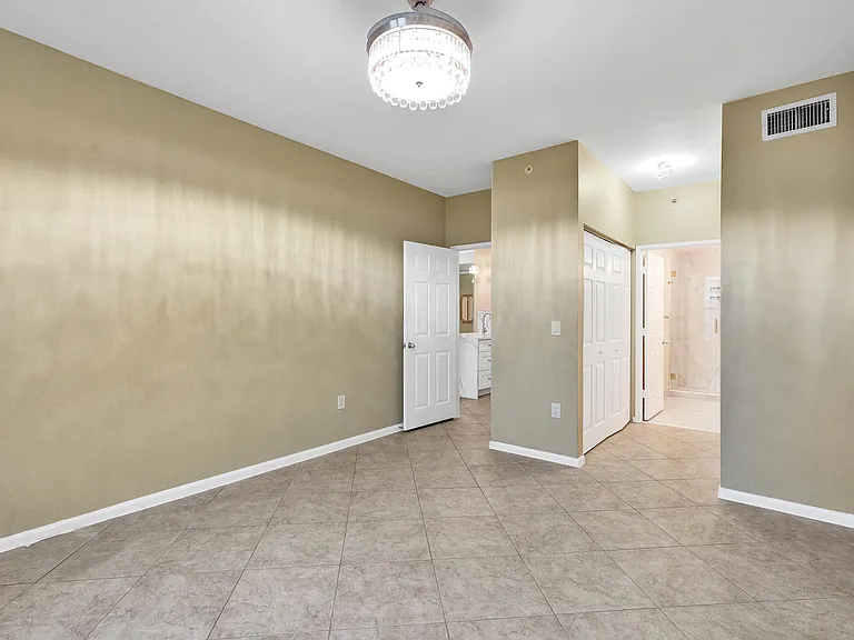 651 Okeechobee Blvd #1010 — Photo 14