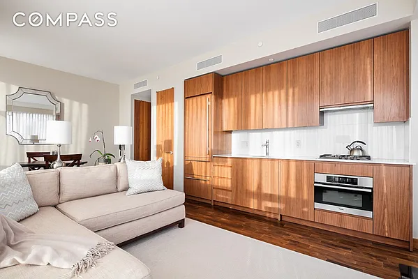 Rented by Compass | media 13