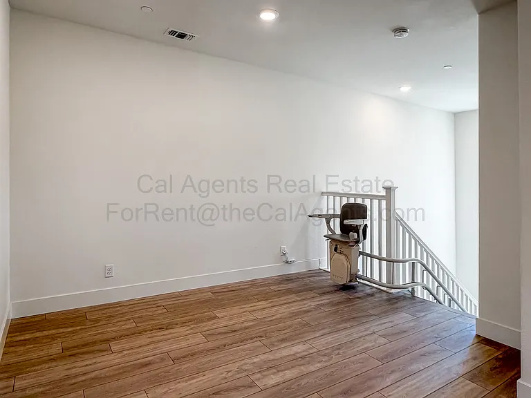 5583 Dublin Blvd — Photo 6