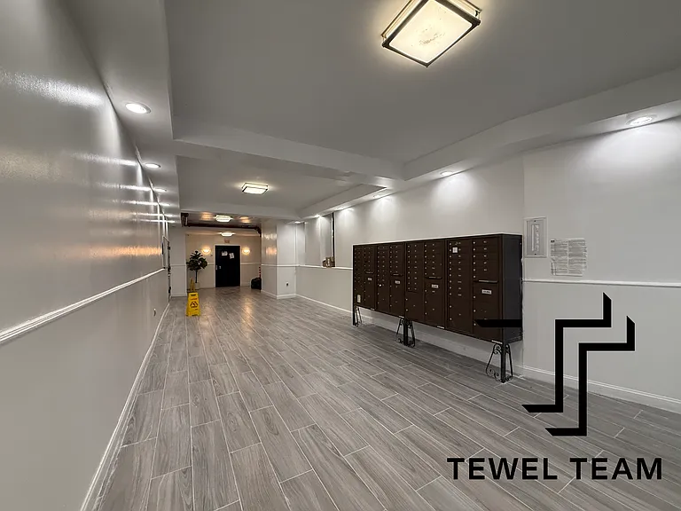 736 Riverside Dr #4BB — Photo 14