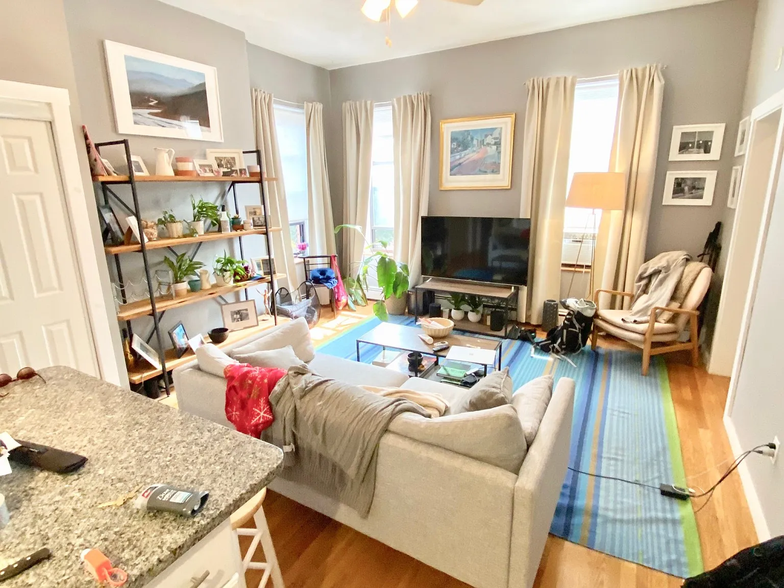 1 bed, 1.0 bath, $2,400 — Photo 2