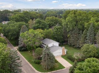 2125 Draper Ave, Roseville, MN 55113