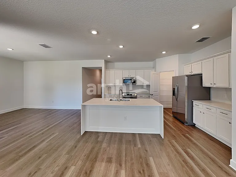 3204 Carthage Ave — Photo 4