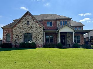 3211 Laurel Cir, Centerton, AR 72719