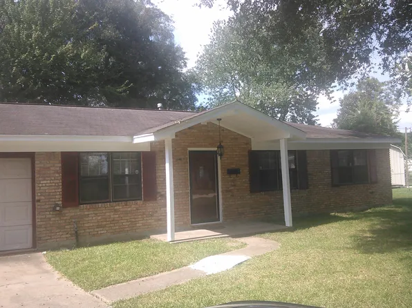 8630 Chateau Cir, Beaumont, TX 77707