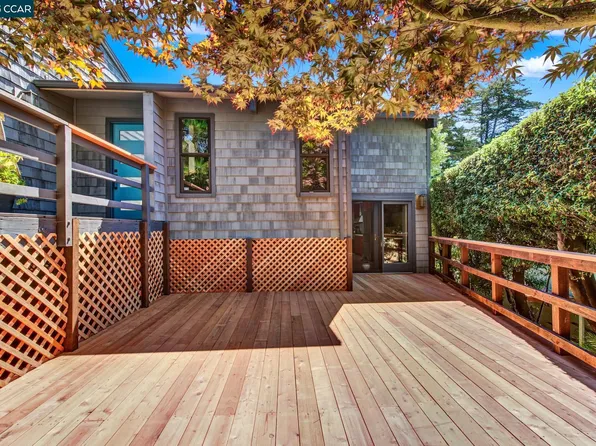 7112 Sayre Dr, Oakland, CA 94611