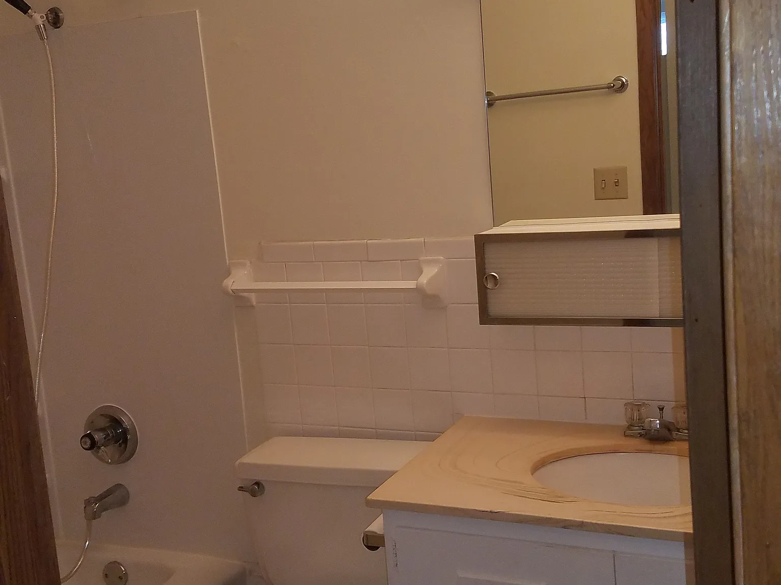 1 bed, 700 sqft, $745 — Photo 3