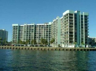 200 Leslie Dr APT 203, Hallandale, FL 33009