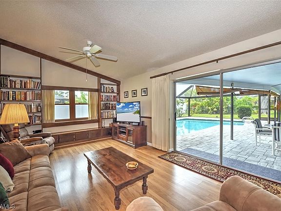 2nd image of 4411 Teasdale Dr