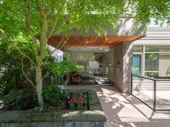 7910 SW 31st Ave #104, Portland, OR 97219