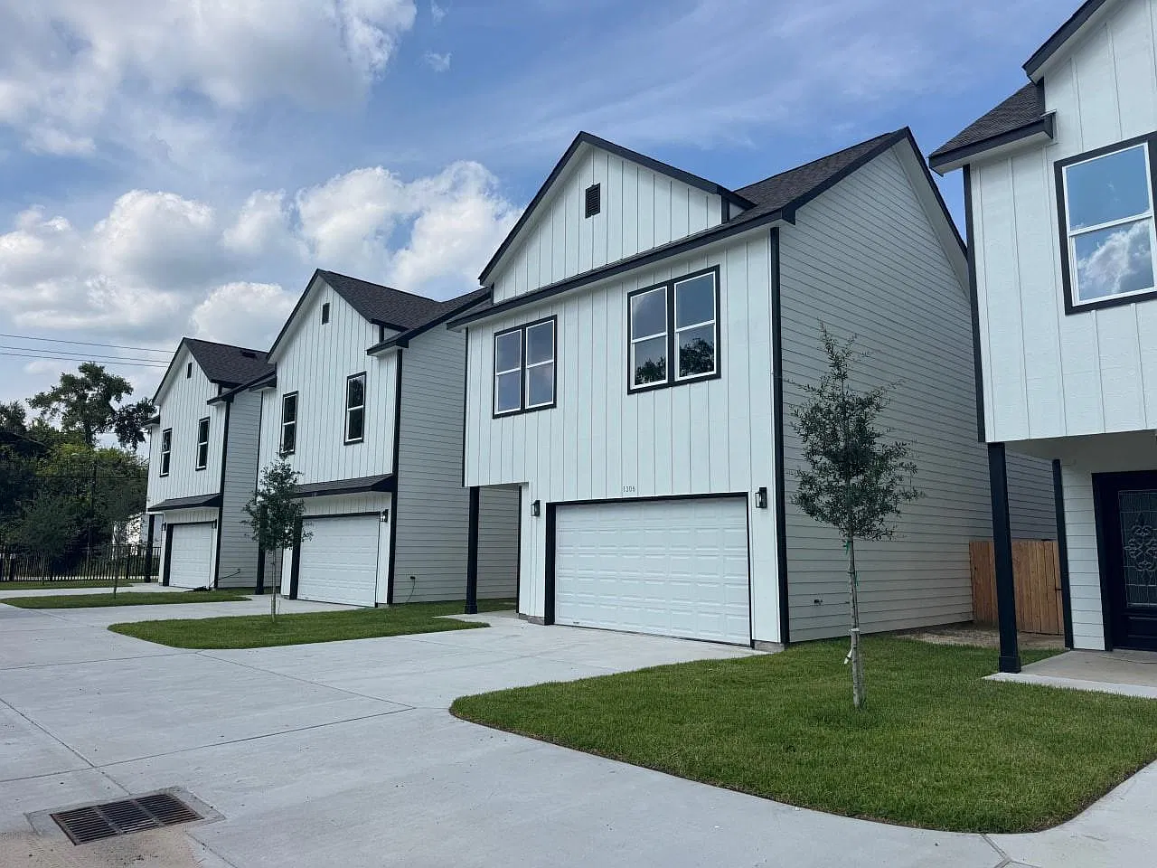 3 bed, 2.5 bath, 2040 sqft, $2,350 — Photo 3