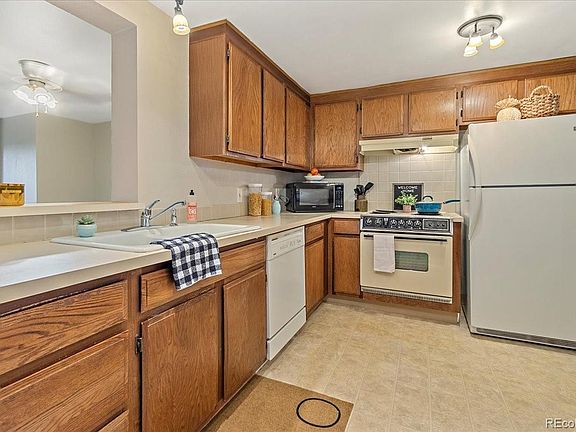 5th image of 800 N Pearl St APT 1008