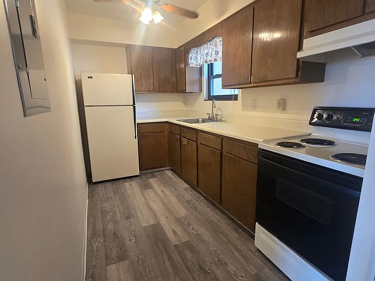 930 Punta Gorda Ave — Photo 18