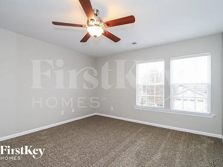 5784 Misty Hill Cir — Photo 12