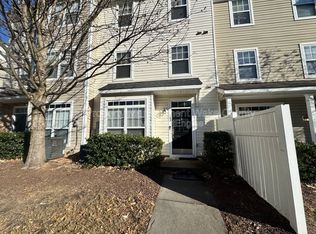 1221 Canyon Rock Ct UNIT 102, Raleigh, NC 27610