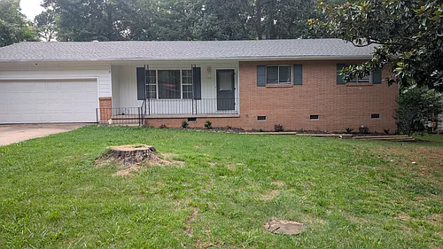 1351 N Stephens Ave Photo 1