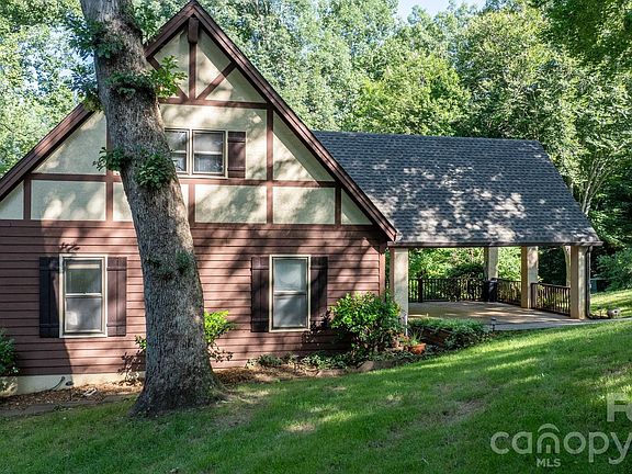 3rd image of 5562 Clearlake Dr