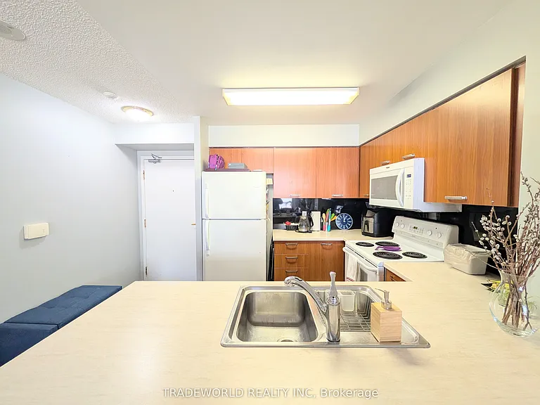 55 Harrison Garden Blvd #1206 — Photo 8