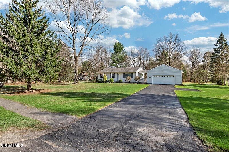 3rd image of 181 Jones Road