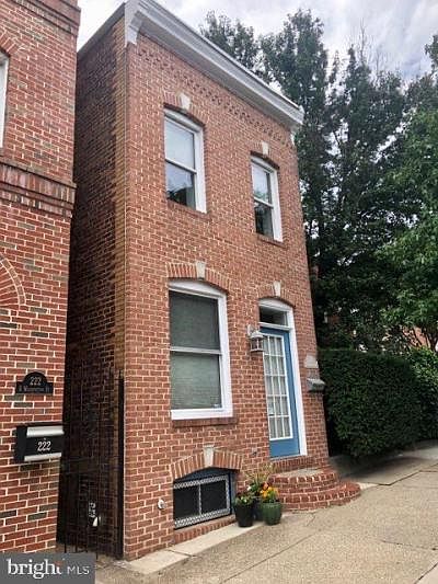 2nd image of 220 S Washington St