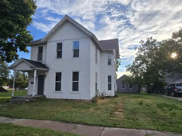 308 N Avenue C, Washington, IA 52353
