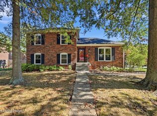 10604 Linn Station Rd, Louisville, KY 40223