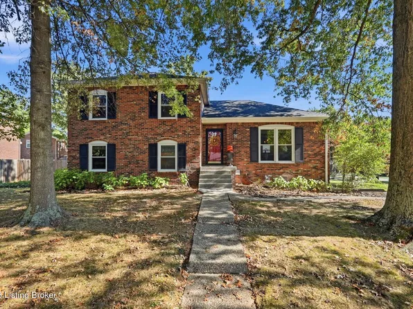 10604 Linn Station Rd, Louisville, KY 40223