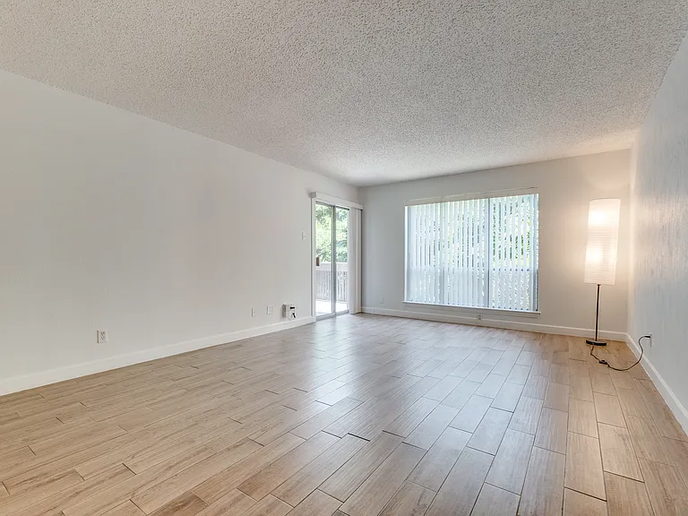 4851 Cedar Springs Rd #190 — Photo 11