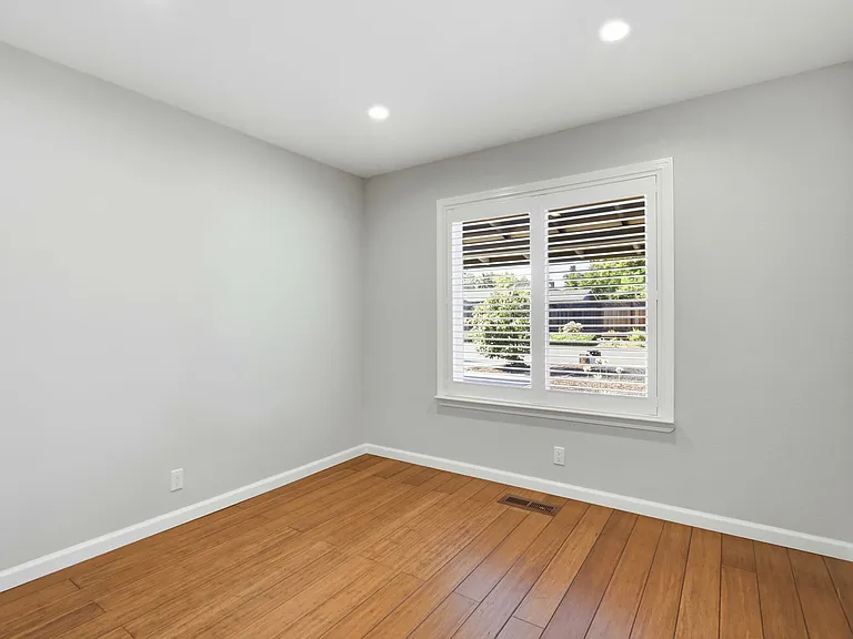 19397 Eric Dr — Photo 17