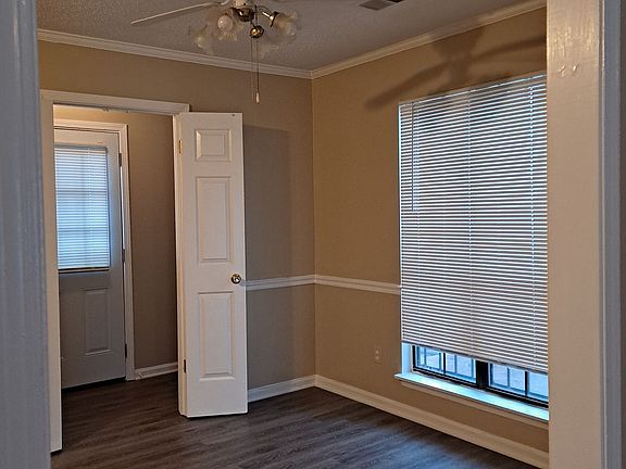 4th image of 4468 Sunnyslope Dr