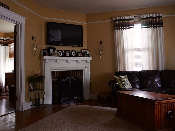 5th image of 1631 McDaniel St