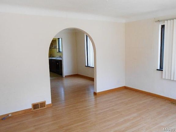 5th image of 501 Kingston Dr