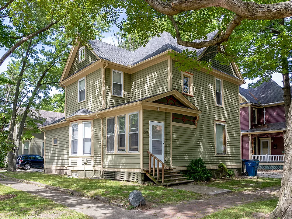 514 W High St