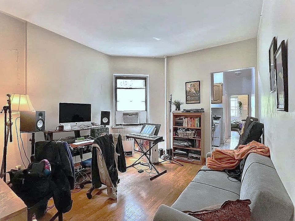 1st image of 106 W 96th St APT 3B