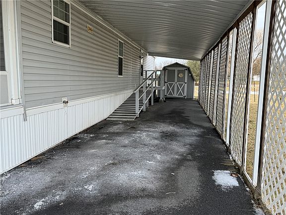 4th image of 1021 Waterloo Geneva Rd #83