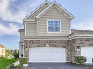 1127 Freedom Rd, Elburn, IL 60119