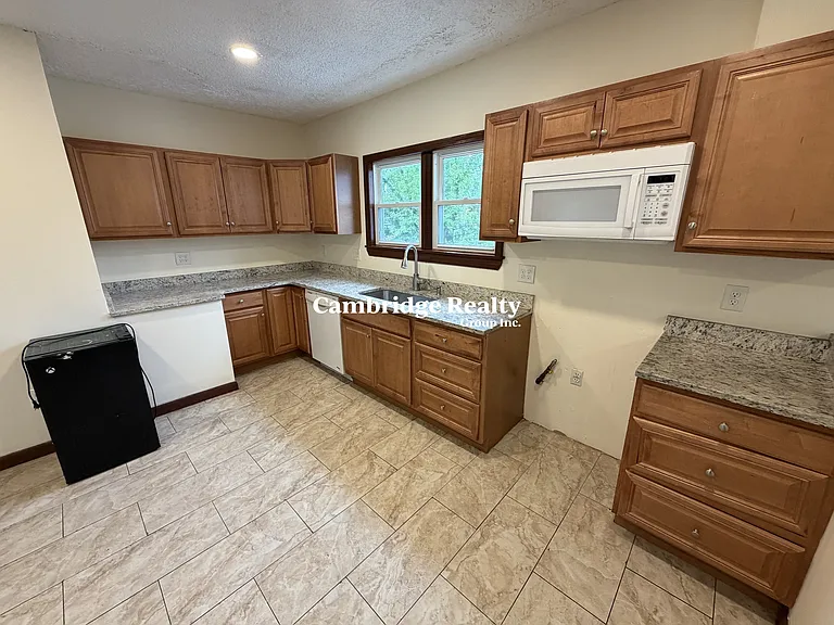 569R Main St #2R — Photo 1