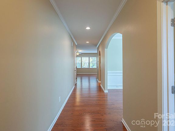 3rd image of 7120 Kinley Commons Ln
