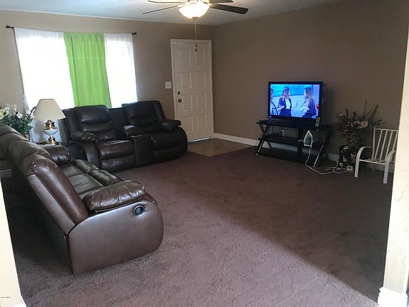 3rd image of 8533 W Indianola Ave