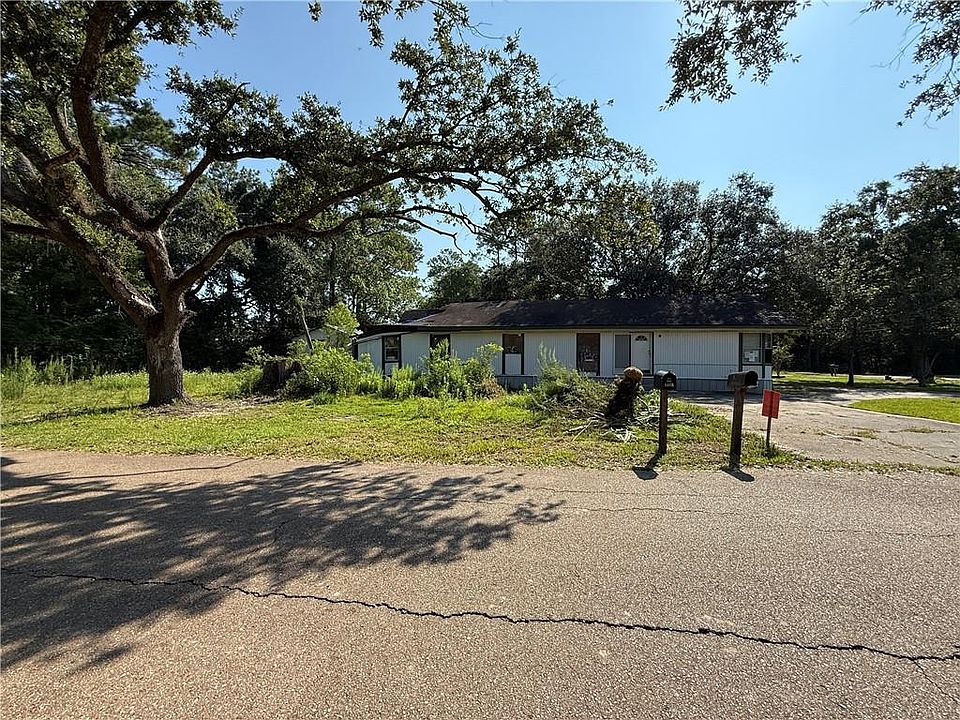 1st image of 60516 Palm Dr