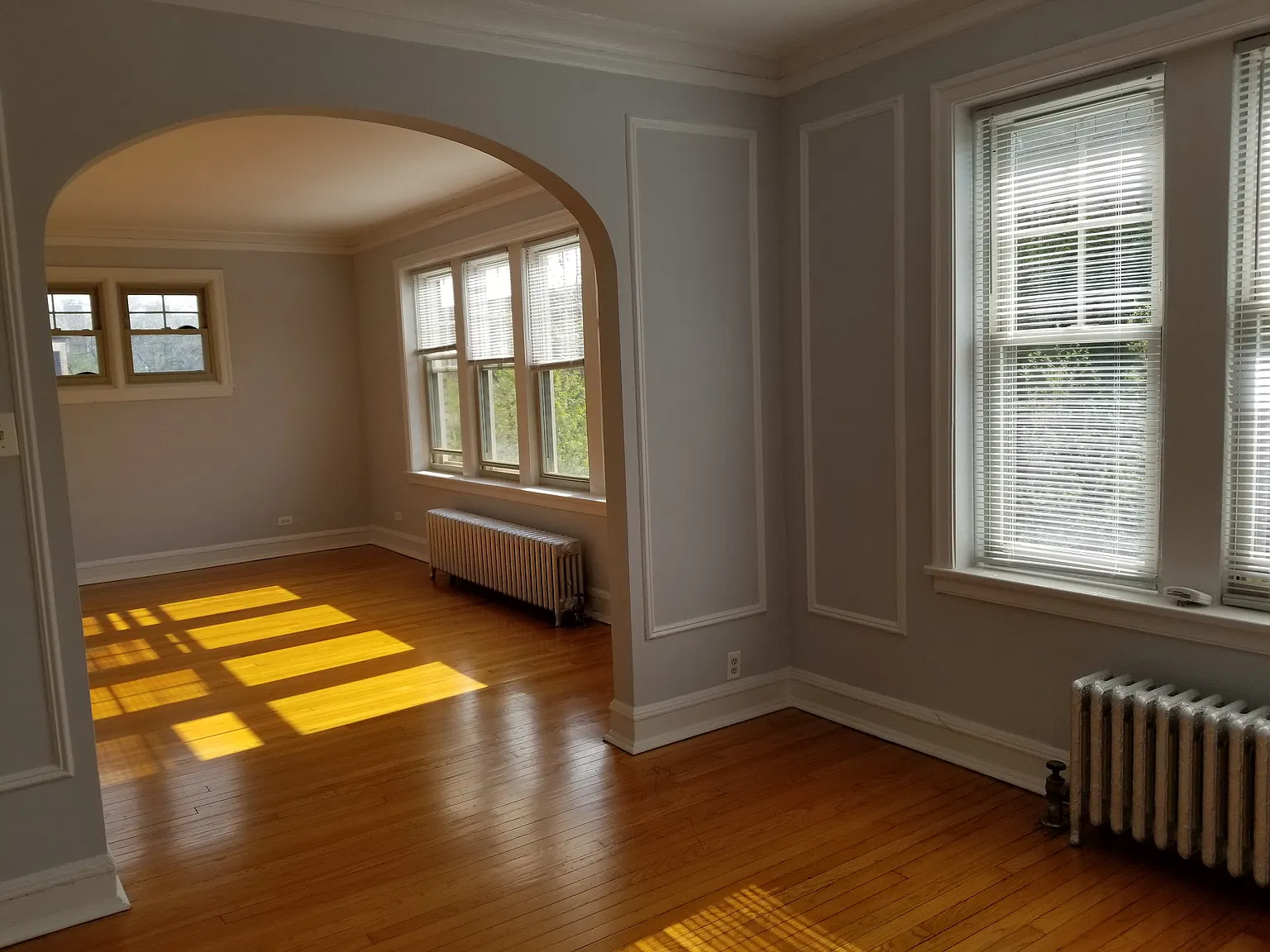 2 bed, 1000 sqft, $1,950 — Photo 1