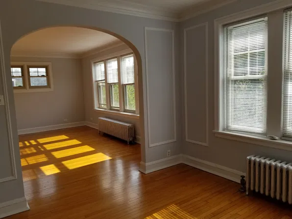 5903 N Winthrop Ave APT 3W, Chicago, IL 60660