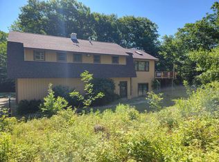 1077 Greenfield Rd, Francestown, NH 03043