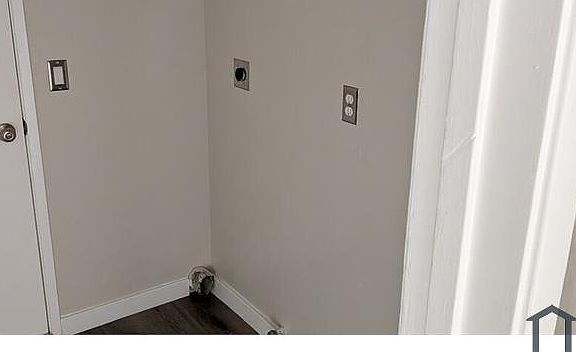 4th image of 10437 Cheviot Ct